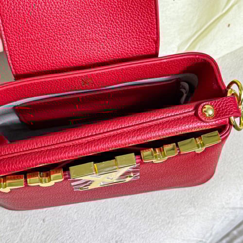 شنطه لويس فيتون