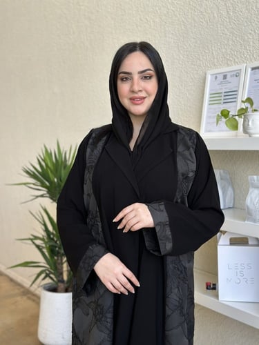 عباية كتف ملكي رسمية بياقة تدخيله قماش جاكار