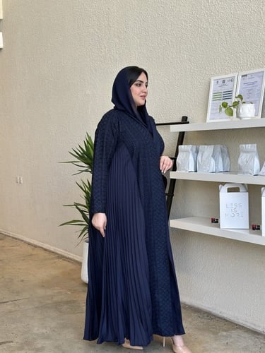 عباية كتف دبل كلوش كسرات بجنب كحلي