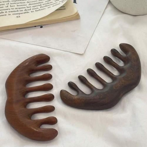 مشط خشب الصندل لمساج الشعر