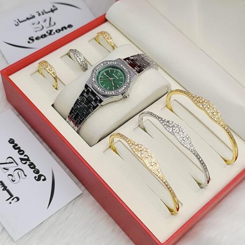 ساعة نسائيه