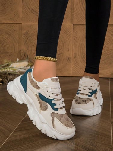 أحذية نسائية رياضية