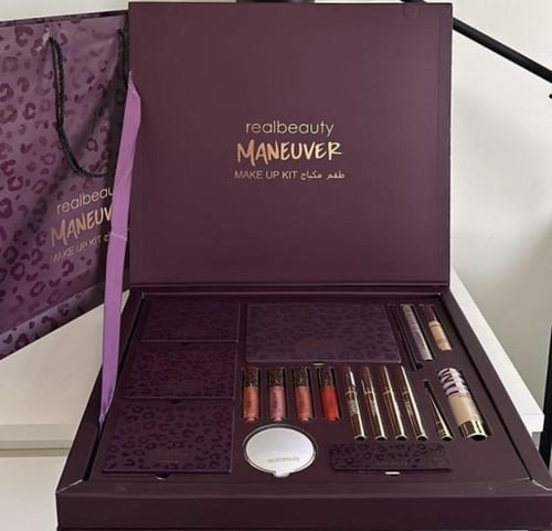 بوكس مكياج بديل تارت