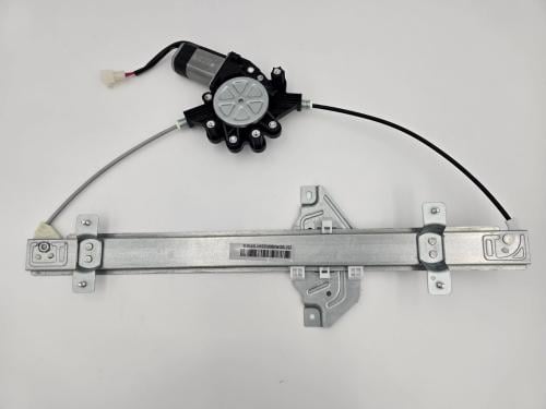 ماكينة قزاز باب خلفي يسار T8