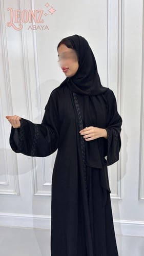 عبايات مطرزة