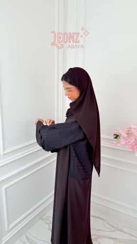 عباية نص كلوش