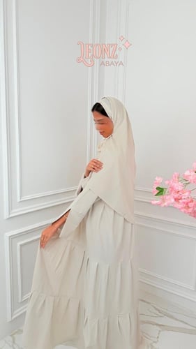 عباية نص كلوش