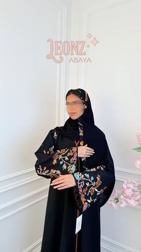 عباية نص كلوش