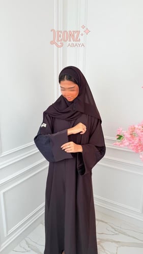 عباية نص كلوش