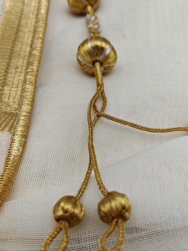 بشت ملكي - السلطان