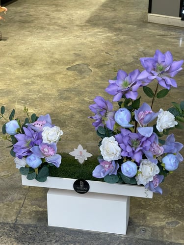 ورد صناعي مناسب لكل المناسبات