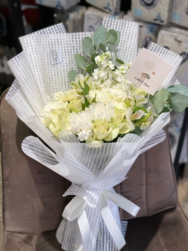 بوكية ورد ابيض - تغليف ابيض