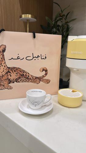 كوب اسبريسو لقياك عندي يوم عيد