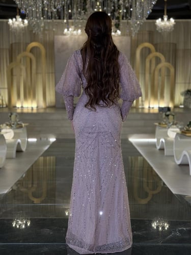 فستان سهرة وردي بودري لامع بأكمام بالونية تضيف فخا...