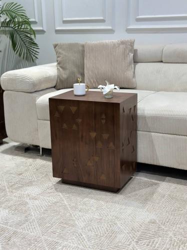 طاولة خدمة قشرة جوز الهند - تصميم هندسي عصري وفاخر