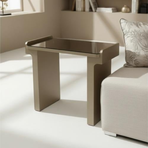 طاولة جانبية شمباني بسطح زجاج