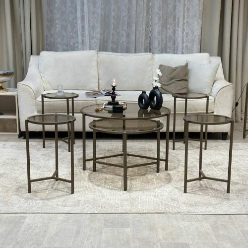 طقم طاولات ضيافة دائري قاعدة حديد نحاسي سطح زجاج ب...