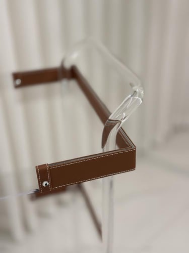 ‏عربية تقديم أكريليك توصلك قبل العيد