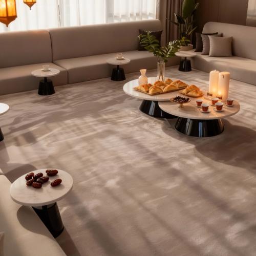 طقم طاولات ضيافة ارضي 8 قطع خشب رخامي