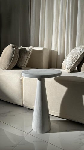 طاولة خدمة رخام عصرية