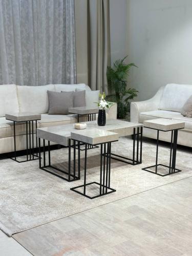 طقم طاولة ضيافة بديل رخام مع 4 طاولات خدمة – تصميم...