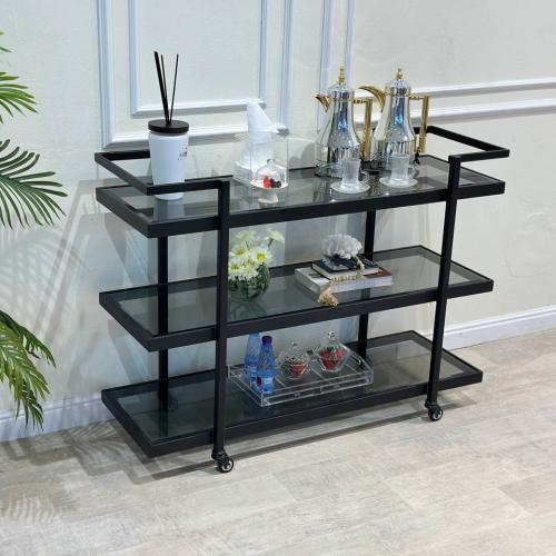 عربية تقديم 3 دور زجاج اسود