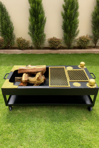 منقل شوي خارجي لون اسود مع ذهبي