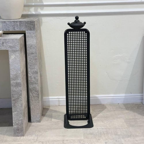 مبخرة حديد أسود بتصميم مودرن