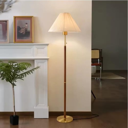 أباجورة أرضي بنية قاعدة ذهبي - بتصميم فاخر وأنيق *...