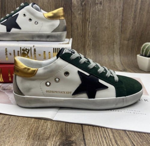 GOLDEN GOOSE