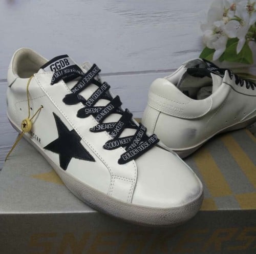 GOLDEN GOOSE