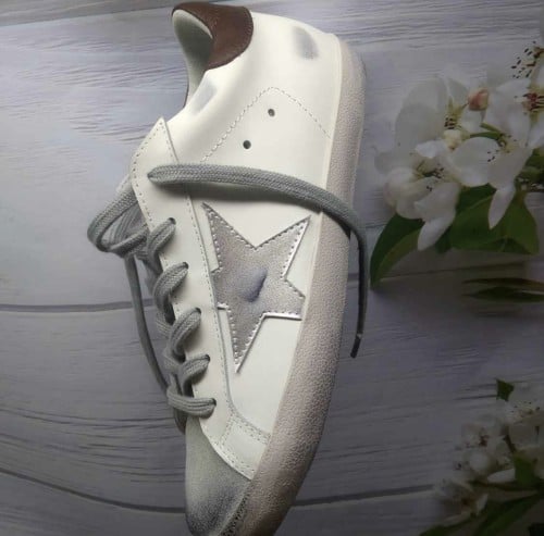 GOLDEN GOOSE
