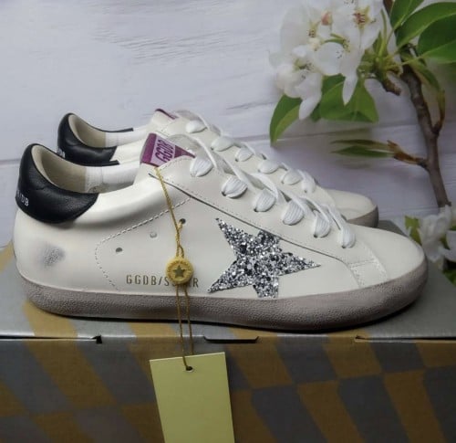 GOLDEN GOOSE