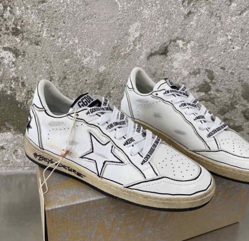 GOLDEN GOOSE