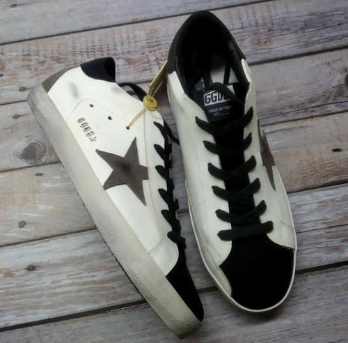 GOLDEN GOOSE