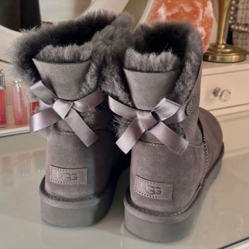 UGG Bow Grey