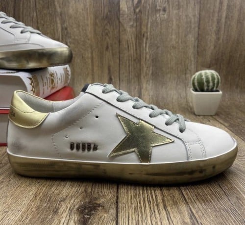 GOLDEN GOOSE