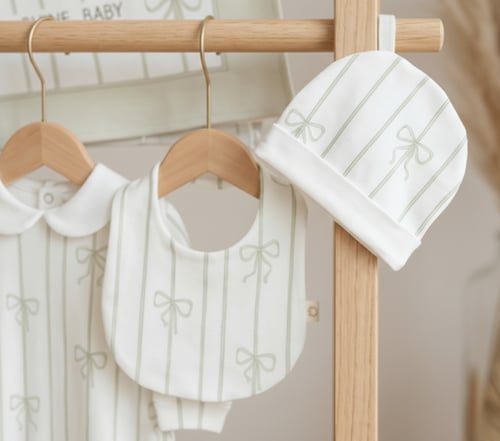 طقم مواليد بناتي 6 قطع ستايل أوروبي (0-3 شهور)