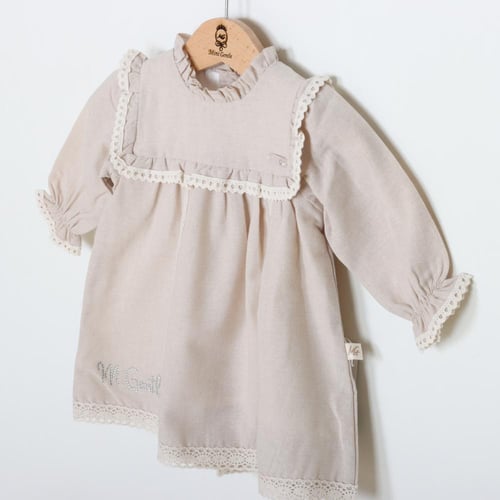 ميني جنتل طقم فستان كُم بناتي (مفرش استقبال+قبعة+ص...