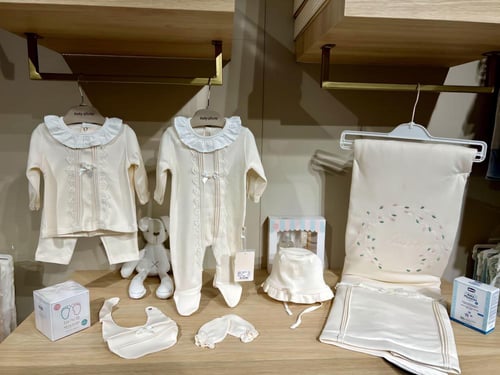 طقم مواليد بناتي 7قطع – ستايل أوروبي (0-3 شهور) لو...