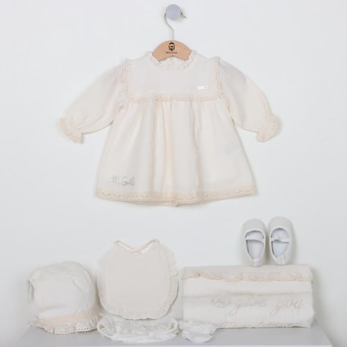 ميني جنتل طقم فستان كُم بناتي (مفرش استقبال+قبعة+ص...