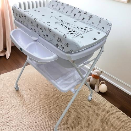 طاولة غيار مع مروش رسمة زرافة