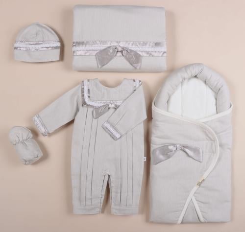 طقم استقبال بناتي ميني جنتل (مدس+ملف+أفرول+بيت رضا...