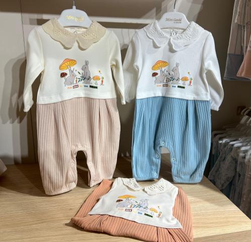 افرول بناتي مع طاقية حتى عمر سنة الوان كريمي اوف و...