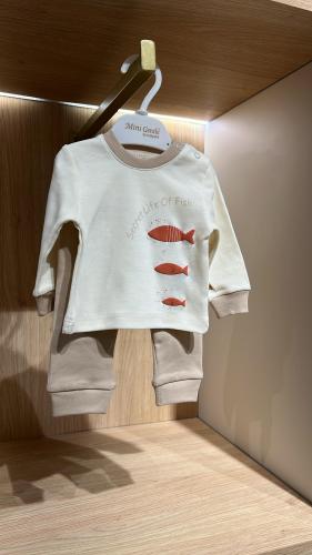 بيجاما ولادي حتى عمر ثلاث شهور اللون كريمي