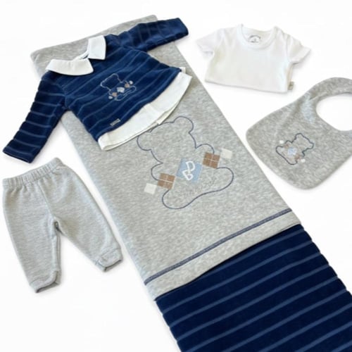 طقم مواليد ولادي مخمل 5 قطع من عمر 0 الى 3 اشهر