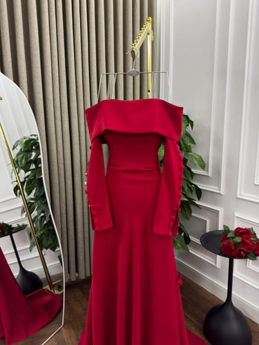 فستان ملاك احمر