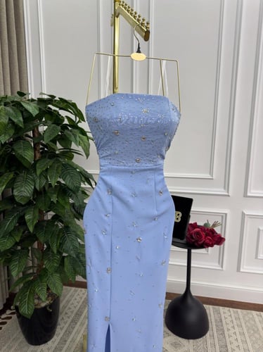 فستان ريفانا سماوي