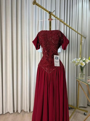 فستان سهره عنابي