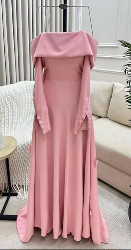 فستان ملاك احمر